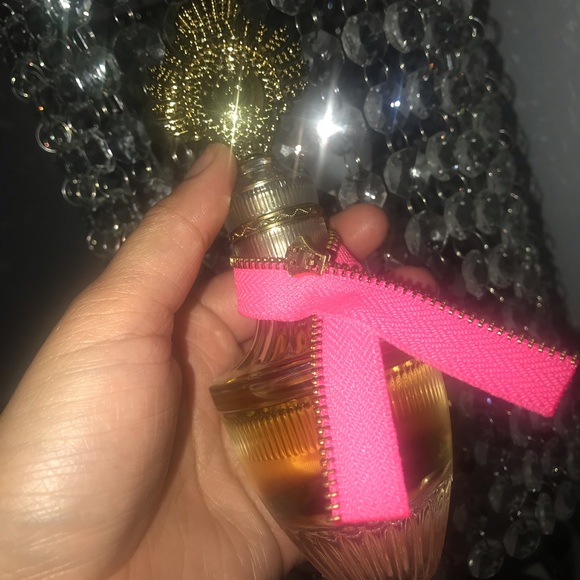 Juicy Couture Perfume Set - Picture 2 of 4